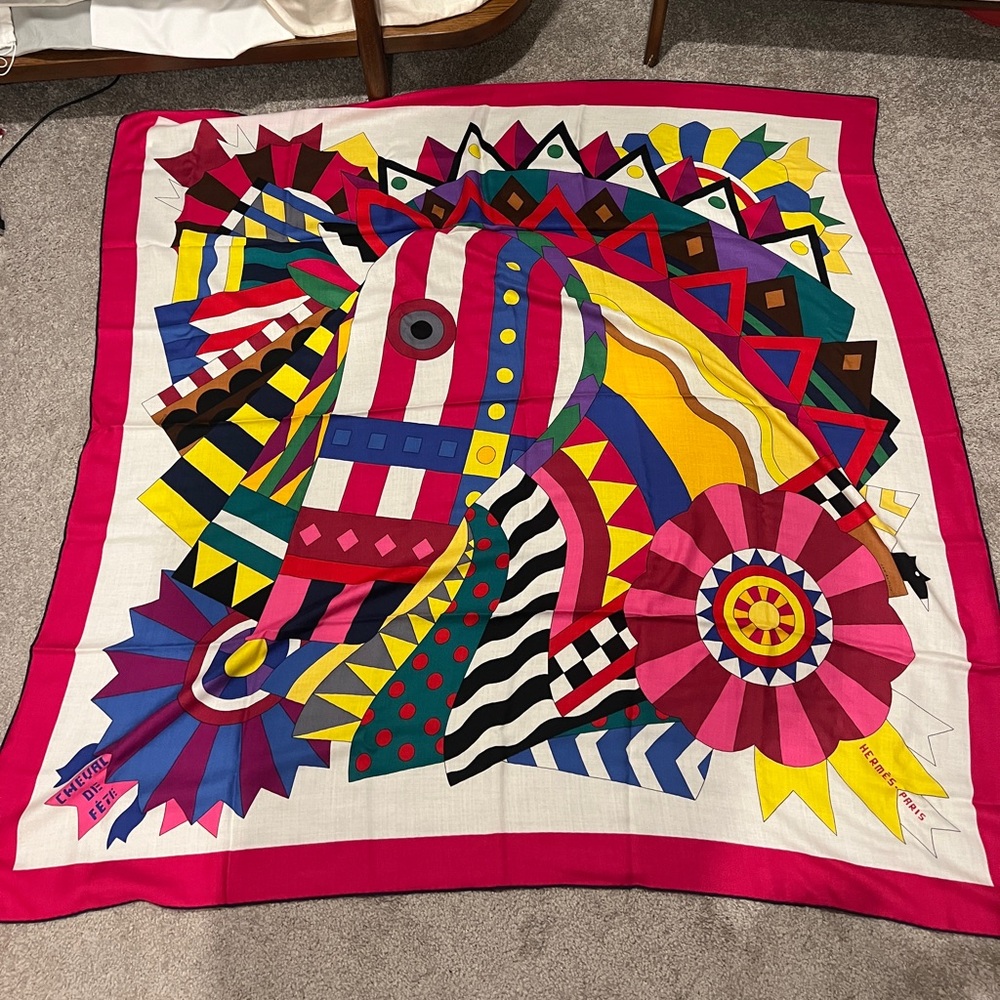 Hermes CHEVAL DE FETE SHAWL 140